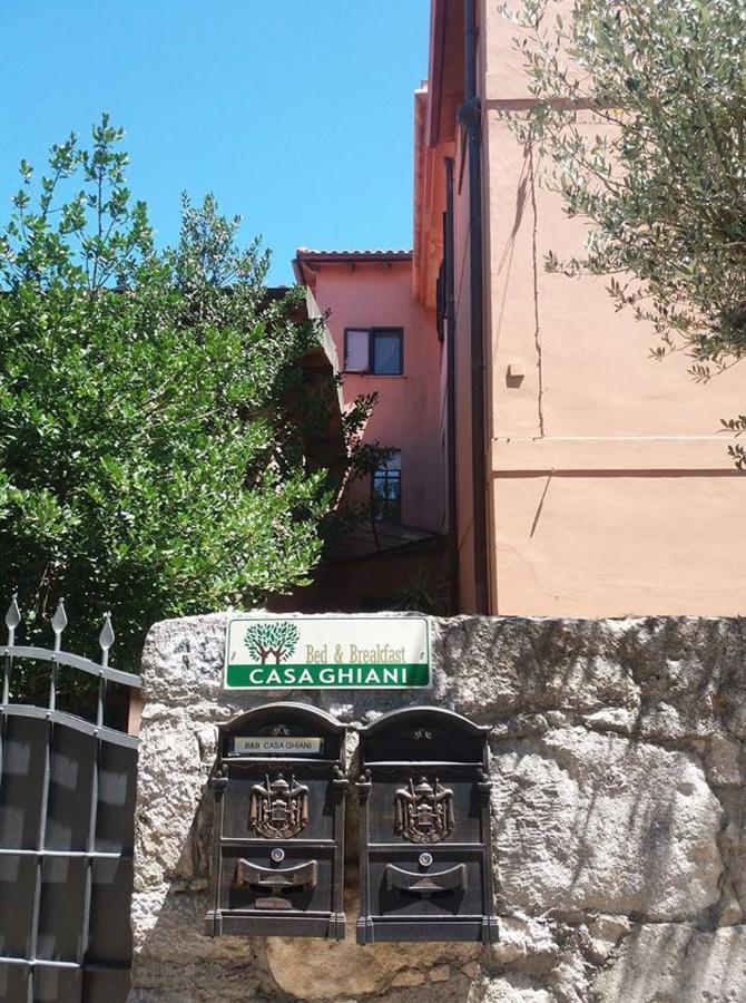 B&B Casa Ghiani Isili Экстерьер фото