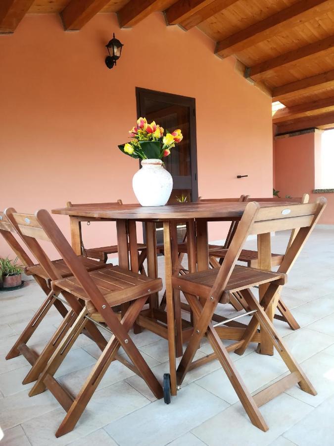 B&B Casa Ghiani Isili Экстерьер фото